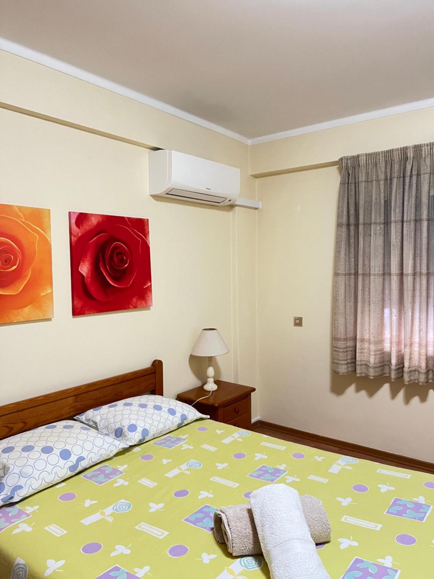 Center House Apartment Faro Exterior photo